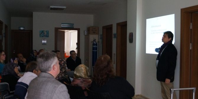 Biga Devlet Hastanesinde Diyaliz Hastalarına Eğitim Verildi