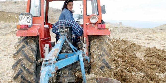 3 Çocuk Annesi Erkeklere Taş Çıkartıyor