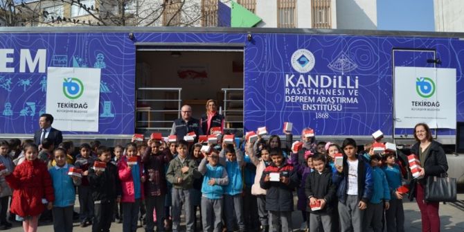 Deprem Haftası Kapsamında Öğrencilere Eğitim Verildi