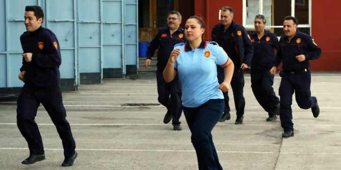 Kadın İtfaiyecinin Meslek Aşkı