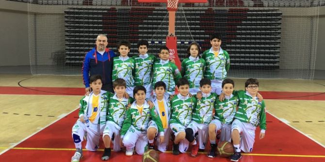 Başak Kolejinin Küçük Erkekleri Türkiye Yarı Finallerinde