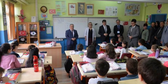 Kütahya Valisi: Çocuklarımız Teknolojinin Esiri Olmamalı