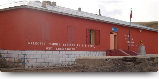 Ağrı Taşlıçay Aşağıdumanlı Köyü