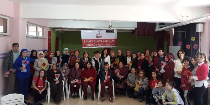 Türk Kızılayı Eskişehir Kadın Kollarının 8 Mart Dünya Kadınlar Günü Kutlaması