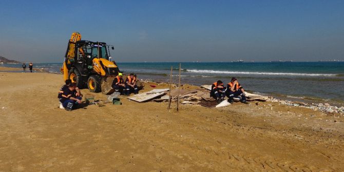 Kilyos Sahilindeki Temizleme Çalışmaları Havadan Görüntülendi
