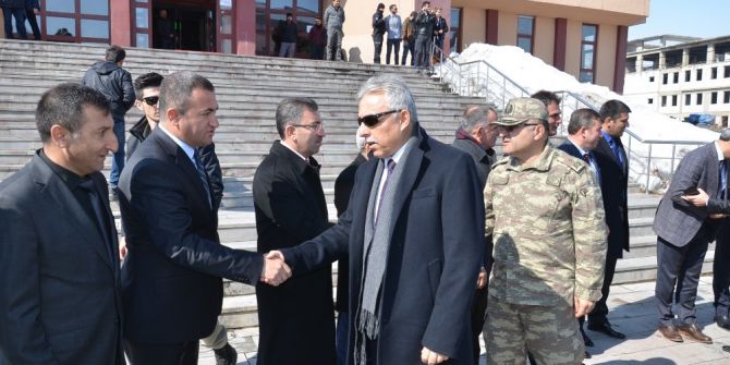 Vali Toprak Muhtarları Bir Araya Geldi