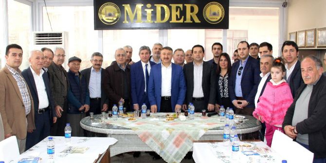 Ak Parti Mezitli’de Referandum Çalışmalarını Yoğunlaştırdı