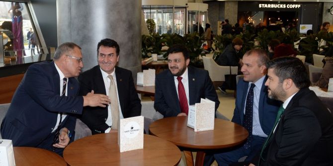 Dündar’dan Özdilekpark’a Ziyaret