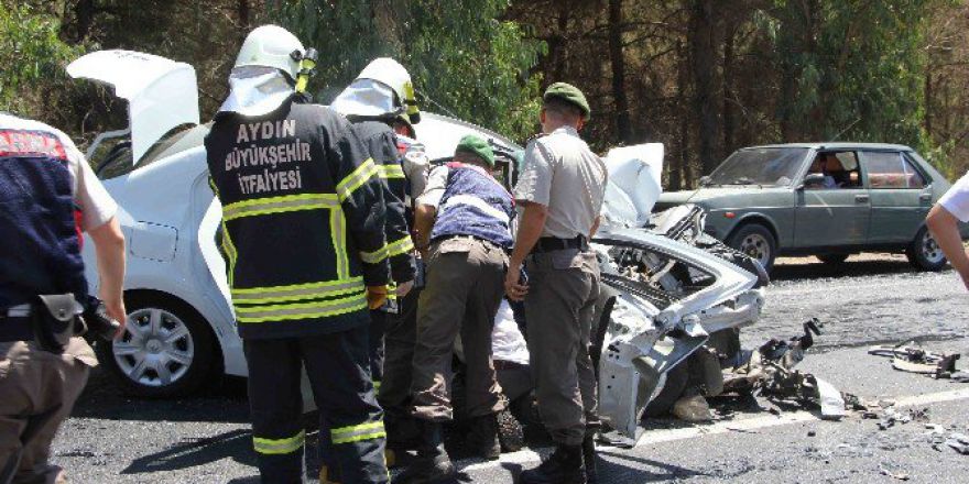 Kuşadası’ndaki Trafik Kazasında Ölü Sayısı 3’e Çıktı