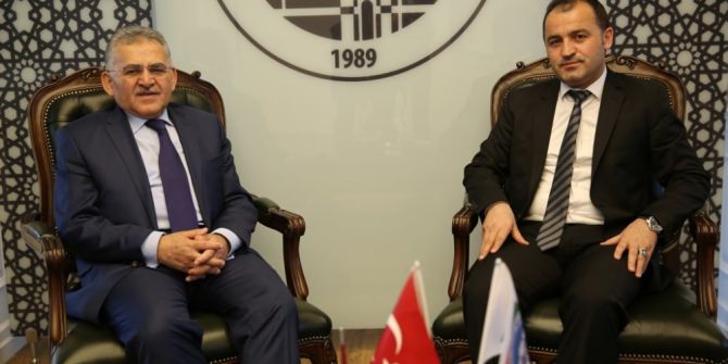 Kayseri Aile Ve Sosyal Politikalar İl Müdürü Nevzat Özer Melikgazi Belediyesini Ziyaret Etti