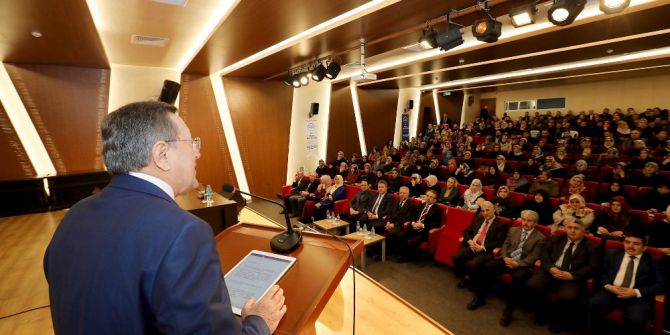 Talas Belediyesi’nde “Nasıl Okuyalım?” Programı Düzenlendi