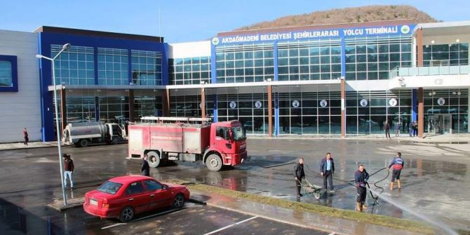 Akdağmadeni Belediyesi Bahar Temizliğine Başladı