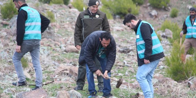 Şehit Polis Fethi Sekin’in İsmi Bergama’da Yaşayacak
