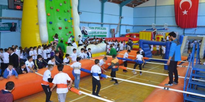 Spor Tır’ı İznik’te Öğrencilerle Buluştu