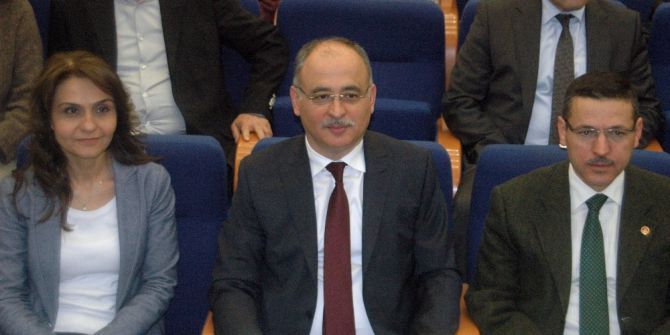 Gazi Üniversitesi’nde ’Denetim Mesleği’ Konulu Sempozyum