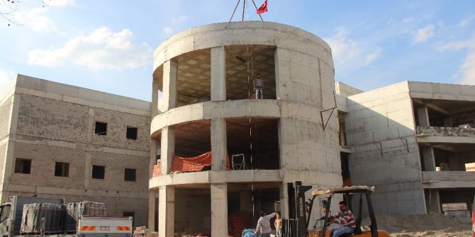 Ağız Diş Hastanesi İnşaatı Sürüyor