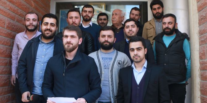 Ak Parti’li Gençlerden Kılıçdaroğlu’na “Evet” Kitapçığı