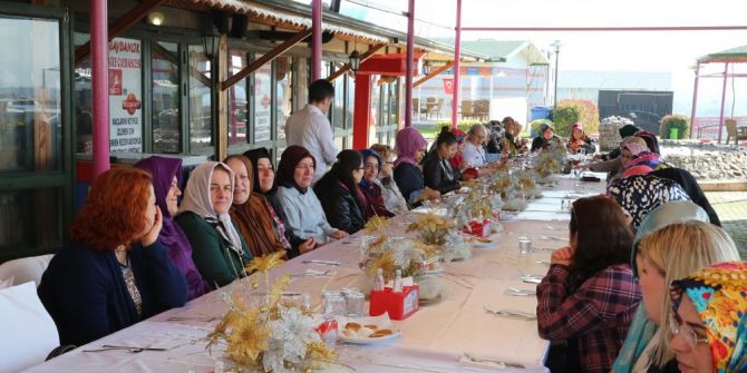 Bilgi Evi Kursiyerleri Kahvaltıda Buluştu