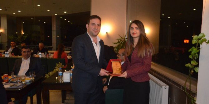 Hakime Kadriye Tepe’ye Veda Yemeği