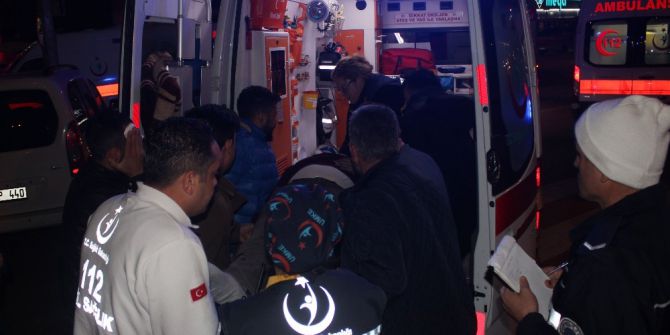 Kayseri’de 2 Otomobil Çarpıştı: 3 Yaralı