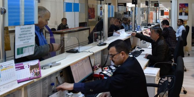 8 Mart’ta Muratpaşa’da Kadın Çalışanlar İzinli