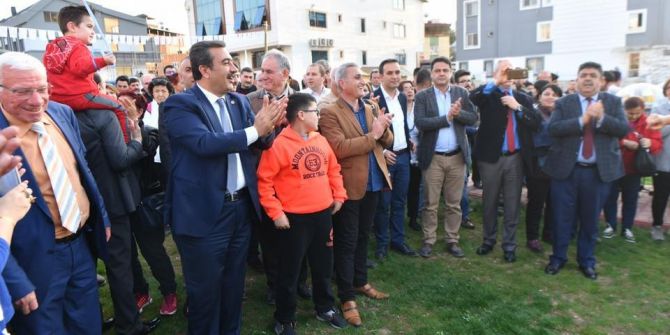 Başkan Çetin Çocuk Parkı Açtı