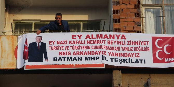 Mhp’li Başkandan Cumhurbaşkanına Pankartlı Destek