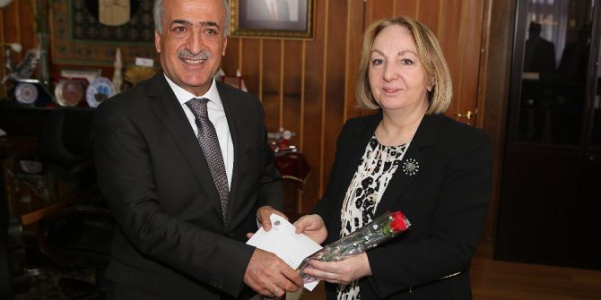 Rektör Çomaklı 8 Mart Dünya Kadınlar Günü’nü Kutladı