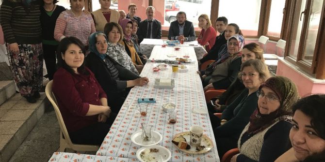 Başkan Yavaş Kadınlarla Bir Araya Geldi