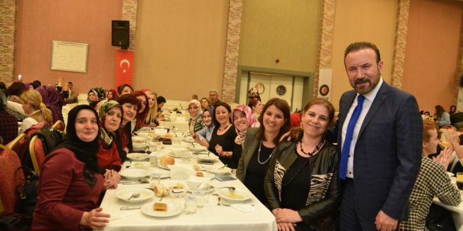 Başkan Doğan, Bayan Belediye Personelleriyle Buluştu