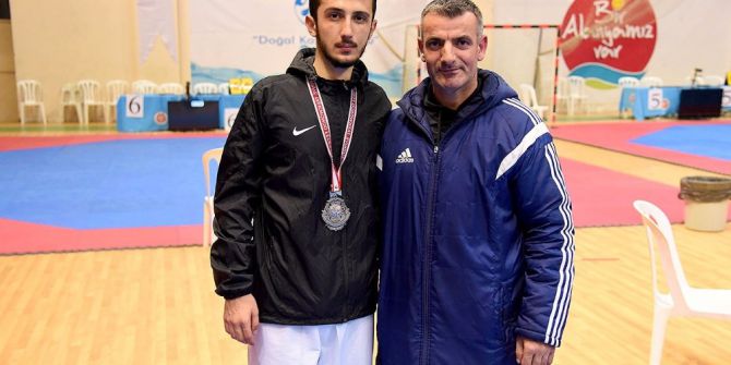 Büyükşehirli İlker Dere’den Gümüş Madalya