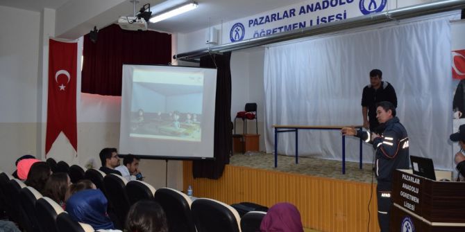 Öğrencilere Ve Kamu Personeline Temel Afet Bilinci Eğitimi Verildi