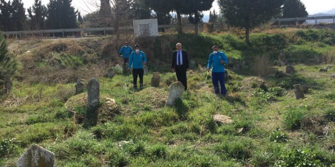 Piyadeler Mezarlığı Bakımdan Geçti