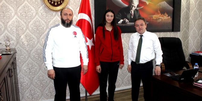 Ağrı’lı Genç Taekwondocu Hacer Türkiye Üçüncüsü Oldu