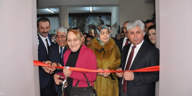 Kadın Konuk Evinde Kalan Kadınların Yaptıkları Ürünler Sergilendi