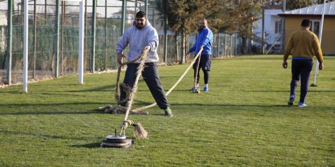 Başpehlivan İsmail Koç, Döşemealtı’na Transfer Oldu