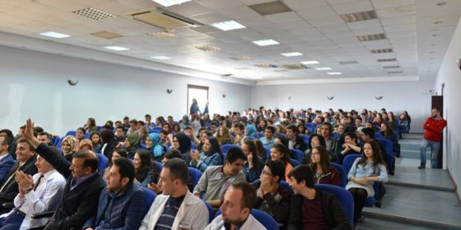 Rektör Elmas Anadolu Lisesi’nde Söyleşiye Katıldı