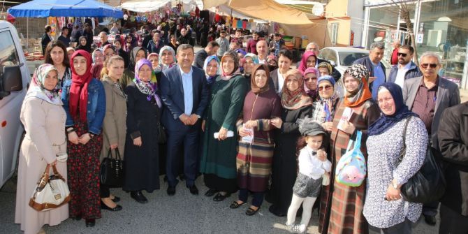 Başkan Karabacak, Referandum Öncesi Yeni Anayasa Çalışmalarını Vatandaşlara Anlattı
