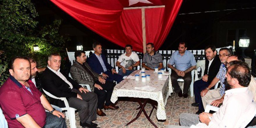 Vali Şahin, Eyüp’teki Şehit Ailelerine Taziye Ziyaretinde Bulundu