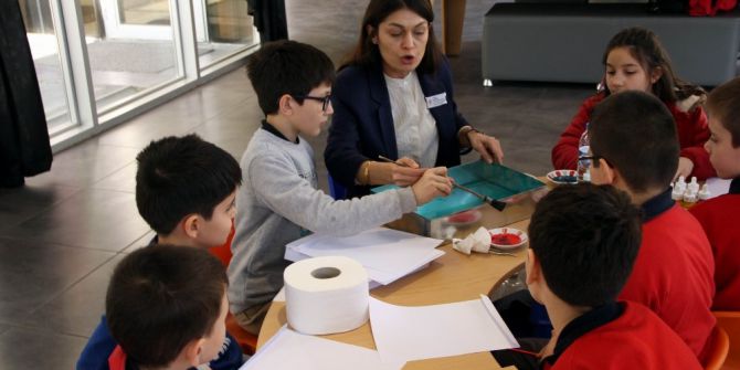 Minikler Ebru Yaptı