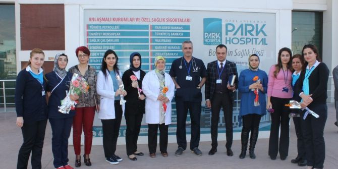 Özel Adıyaman Park Hospital Hastanesi Kadınlar Gününü Unutmadı