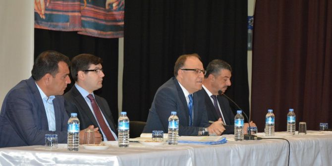 Siirt Valisi Tutulmaz Kanaat Önderleriyle Bir Araya Geldi