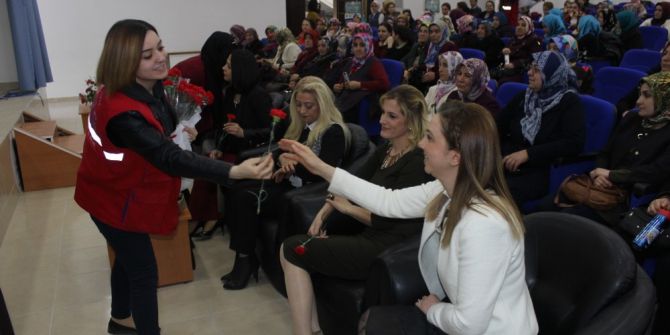 Başkan Bahçeci, "Kadının Toplum Yaşamındaki Durumu Garanti Altına Alındı"