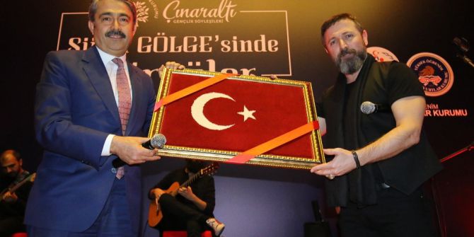 Kyk Adana’dan Üniversiteli Gençlere Türkü Ve Şiir Dinletisi