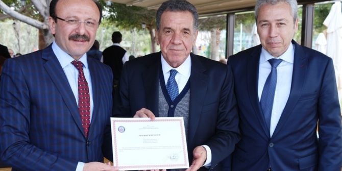 Hayırsever İşadamından Emniyete Üç Yeni Araç