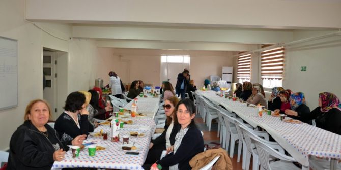 Alaplı Halk Eğitim’den Kadınlar Günü Kahvaltısı