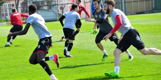 Samsunspor Bir İlkin Daha Peşinde