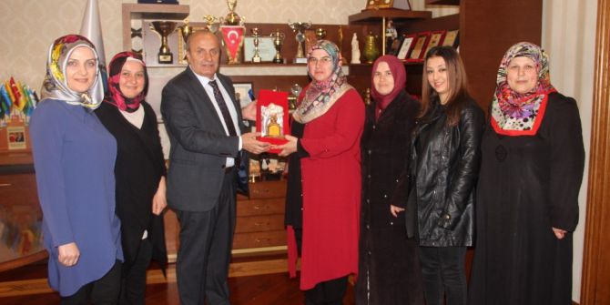 İl Kadın Kolları Başkanı Selçuk, Başkan Arslan’ı Ziyaret Etti