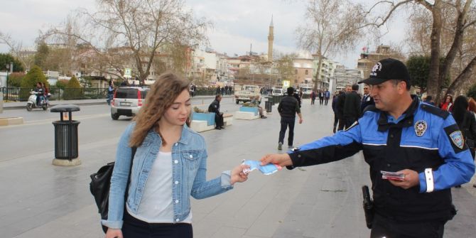 Manavgat Polisi Kadınları Uyardı