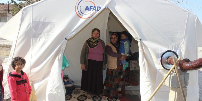 Depremzede Kadınlar 8 Mart’ı Kutlayamadı